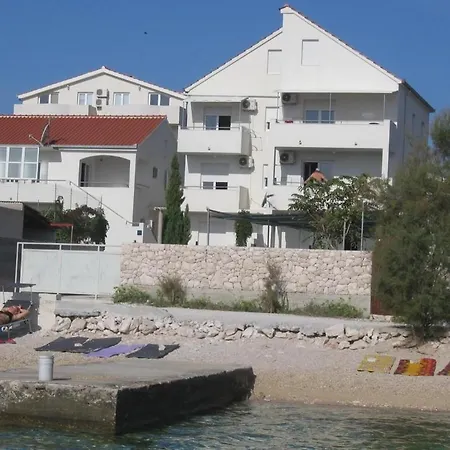 In With Seaview, Balcony, Air Condition, Wifi