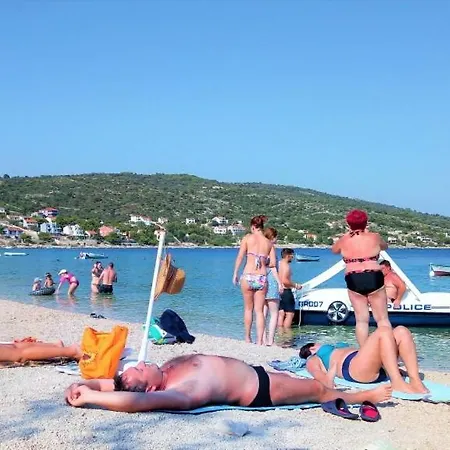 Apartman In With Seaview, Balcony, Air Condition, Wifi *